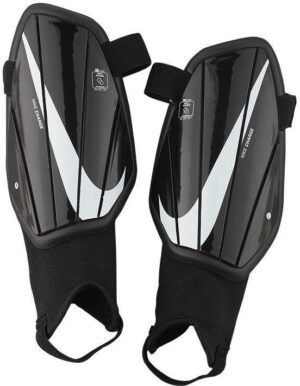 Nike Charge Grid Junior , Futbalové chráníče, Velikosť: M odhadovaná cena: 17.95 EUR (€)